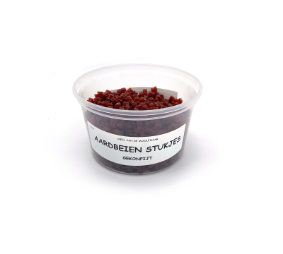 Aardbeienstukjes gedroogd